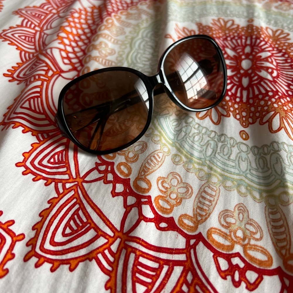 Black/Brown Tory Burch Sunglasses